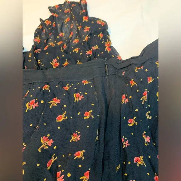 Vintage April Cornell Women’s Skirt XS/S Asymmetrical Hem Dark Floral Whimsigoth - Picture 5 of 8